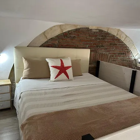 Casa Masciarro * Syracuse